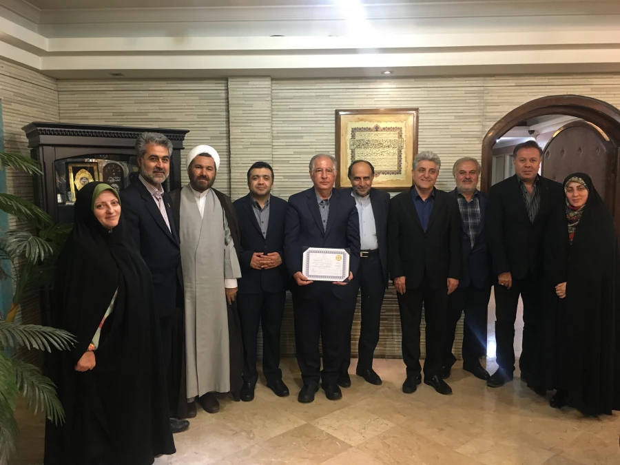 رونمایی از پروانه فعالیت