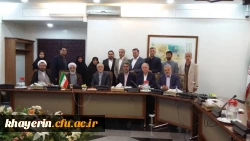 نشست اعضای بنیاد با جناب آقای دکتر صالحی