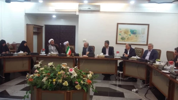 نشست اعضای بنیاد با جناب آقای دکتر صالحی