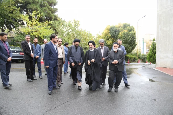 نشست حجت الاسلام والمسلمین حاج سید محمد حسن ابوترابی فرد با هیات مدیره و هیا امنا بنیاد خیرین حامی دانشگاه فرهنگیان  12