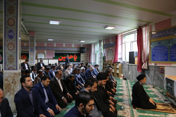 نشست حجت الاسلام والمسلمین حاج سید محمد حسن ابوترابی فرد با هیات مدیره و هیا امنا بنیاد خیرین حامی دانشگاه فرهنگیان  13