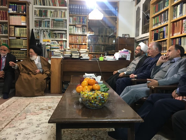 حضور در بیت آیت الله سیدان (6)