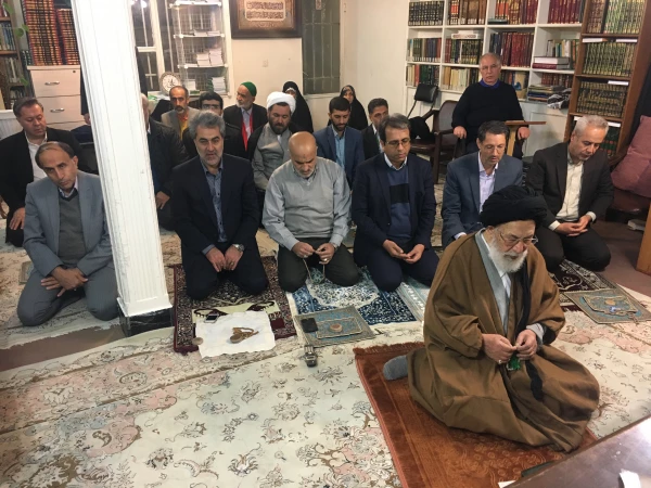 حضور در بیت آیت الله سیدان (7)