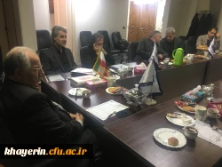 سیزدهمین جلسه هیات مدیره با حضور اعضای هیات مدیره 5