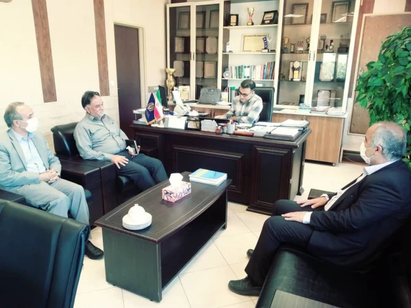 دیدار هیات مدیره بنیاد خیرین استان مرکزی با مدیر کل نوسازی استان مرکزی  2