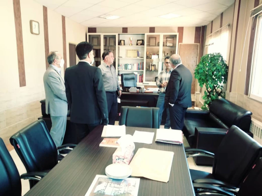 دیدار هیات مدیره بنیاد خیرین استان مرکزی با مدیر کل نوسازی استان مرکزی  3