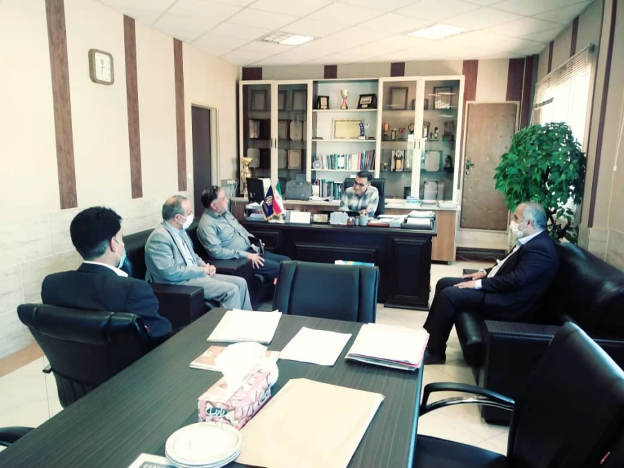 دیدار هیات مدیره بنیاد خیرین استان مرکزی با مدیر کل نوسازی استان مرکزی  4