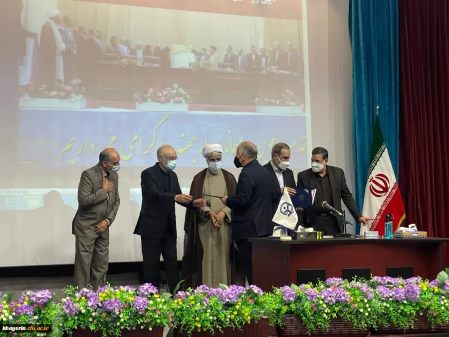 نشست مشترک اعضای محترم هیات امنا و هیات مدیره بنیاد خیرین حامی دانشگاه فرهنگیان با حضور معاون محترم مشارکت های امور اجتماعی وزارت کشور برگزار گردید. 5