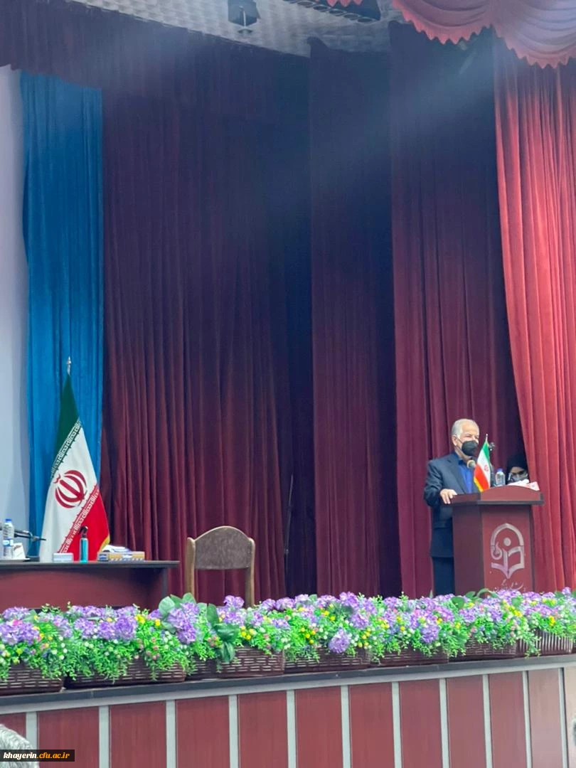 نشست مشترک اعضای محترم هیات امنا و هیات مدیره بنیاد خیرین حامی دانشگاه فرهنگیان با حضور معاون محترم مشارکت های امور اجتماعی وزارت کشور برگزار گردید. 8